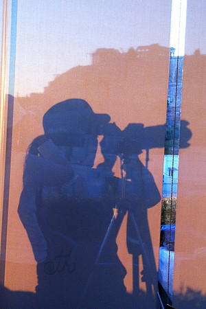Acrop photog