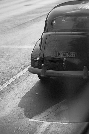 Cuban bw car