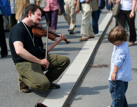 Violin player