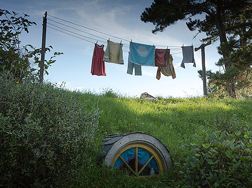 hobbiton clothesline